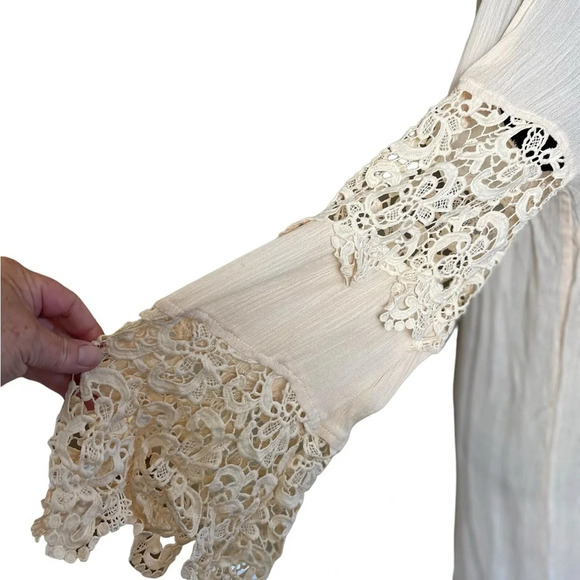 Umgee Cream Boho Crochet Lace Bell Sleeve Dress S - Picture 7 of 10